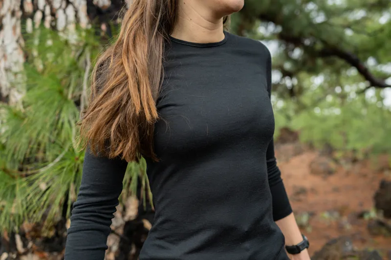 Icebreaker Womens 200 Oasis Long Sleeved Crewe Top - Black-1